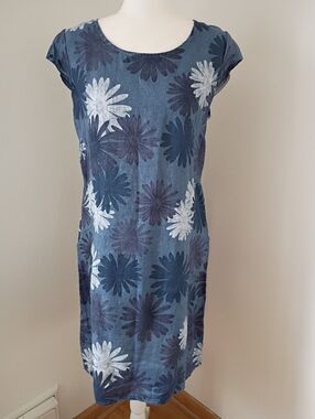 Femme Fatale Blue Linen Sunflower Dress NWT Size Small